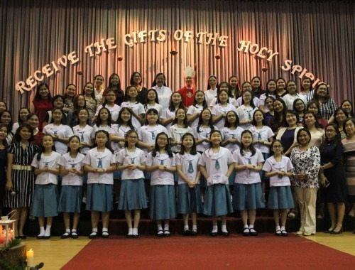 Grade 6 Receives the Sacrament of Confirmation